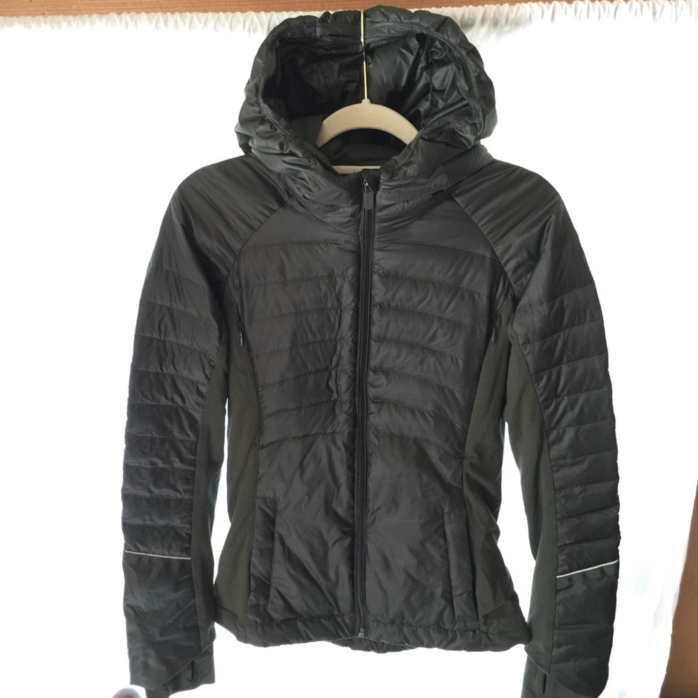 COPY - Lululemon down for a run jacket olive green